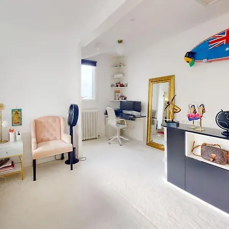 Grande Maison Dans Avec Jardin Вилла