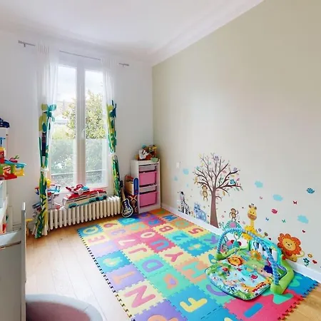 Grande Maison Dans Avec Jardin * Париж
